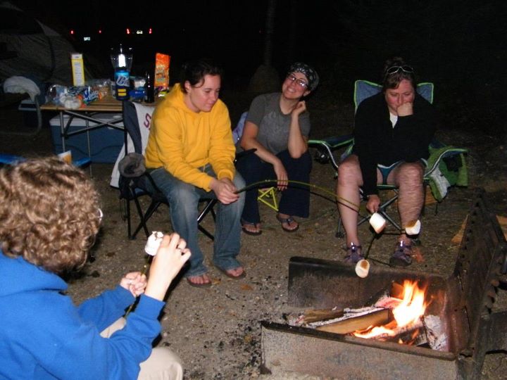 Roasting marshmellows by the campfire