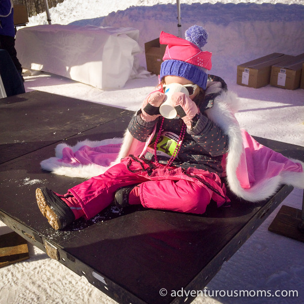 Tubbs Snowshoes Romp to Stomp Out Breast Cancer